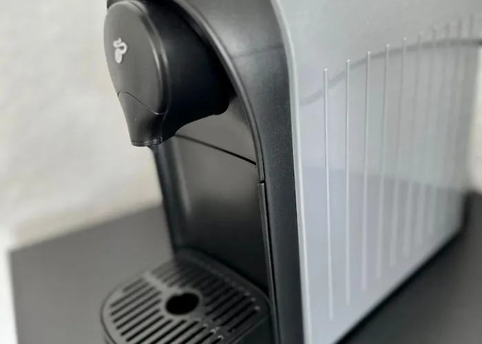 Hotel Cápsula Lous 1 *